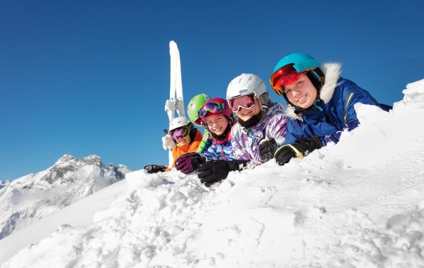 Choosing the Best Oakley Goggle Lenses for Ski and Snow Sports