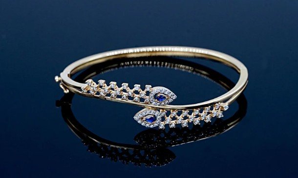 Who Conducts Jewellery Valuation